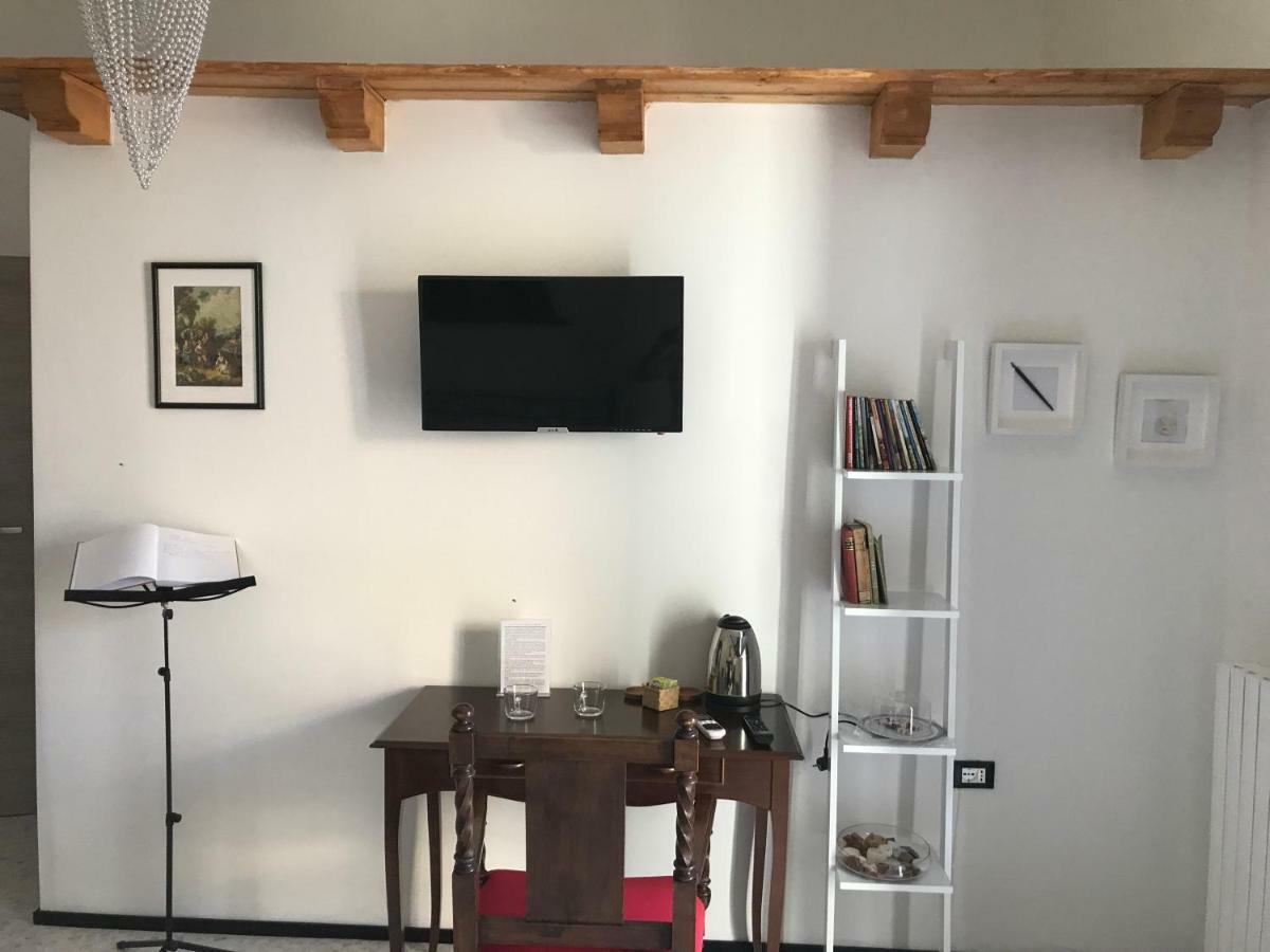 Ca' Del Borgo Hotell Venosa Exteriör bild